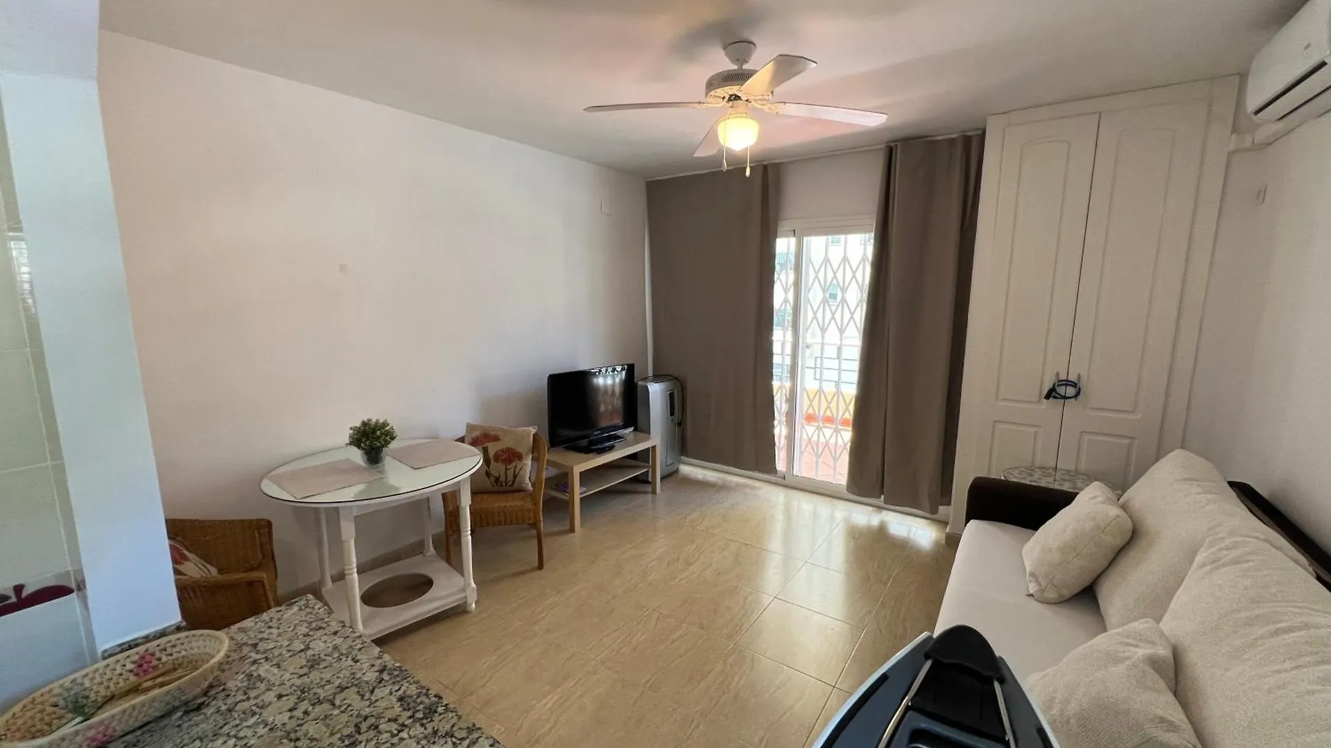 Magnifico Apartamento En La Carihuela, Torremolino Torremolinos